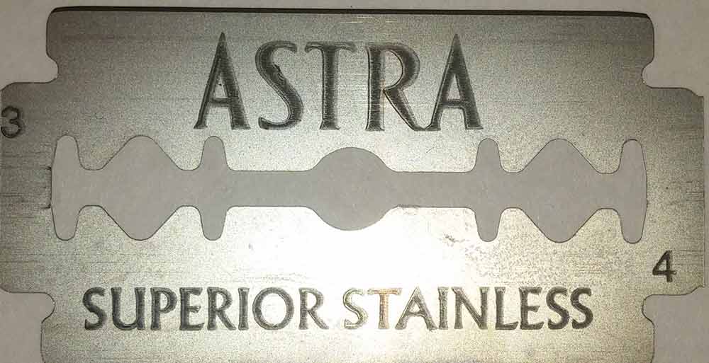 Top 10 Best Safety Razor Blades of 2018 (The Definitive List)