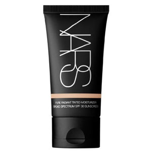 8 Best Tinted Moisturizers for Men in [year] (For Flawless Golden Skin) 3